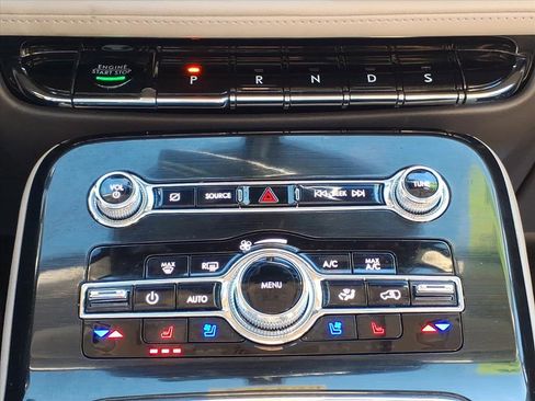 Certified 2022 Lincoln Nautilus Reserve w/ Equipment Group 201A image 26