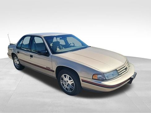 Used 1994 Chevrolet Lumina Euro FWD image 4