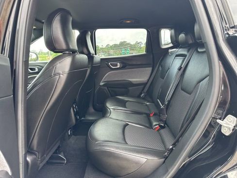 Certified 2025 Jeep Compass Latitude AWD/4WD image 26