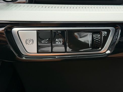 Used 2026 Cadillac Optiq Sport 1 RWD image 30