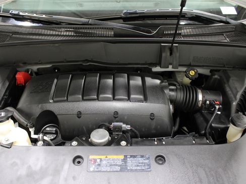 Used 2017 Chevrolet Traverse LT image 37