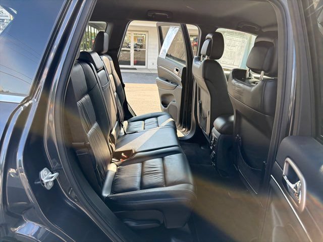Used 2015 Jeep Grand Cherokee Limited w/ Trailer Tow Group IV AWD/4WD image 26