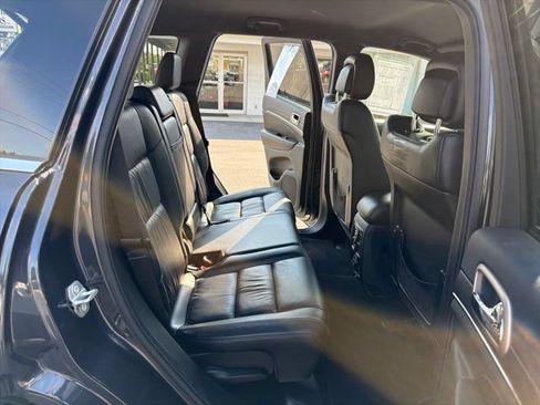 Used 2015 Jeep Grand Cherokee Limited w/ Trailer Tow Group IV AWD/4WD image 26