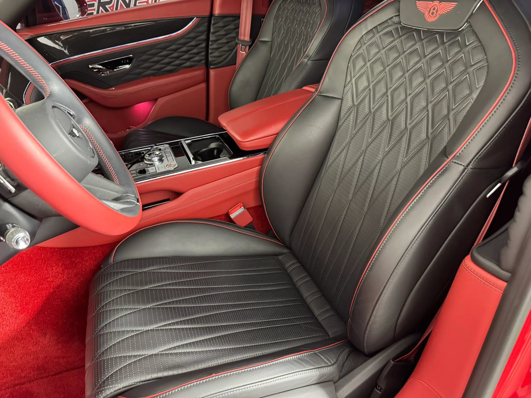 Used 2022 Bentley Flying Spur V8 AWD/4WD image 34