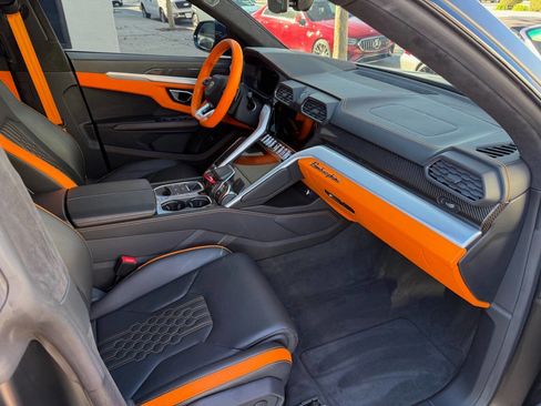 Used 2023 Lamborghini Urus S image 29