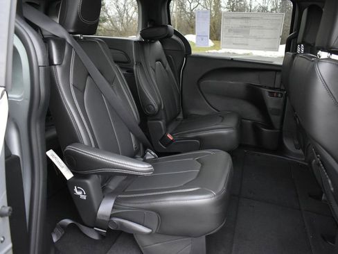 New 2026 Chrysler Voyager LX FWD image 26