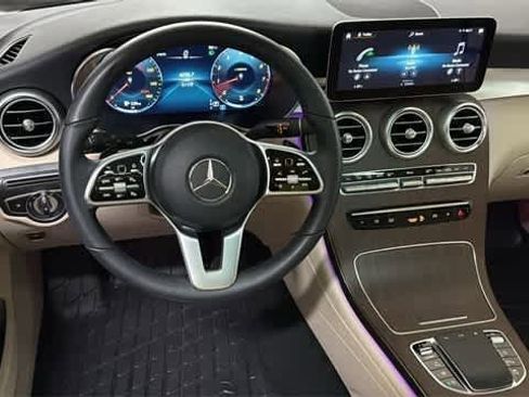 Used 2022 Mercedes-Benz GLC 300 GLC 300 image 25