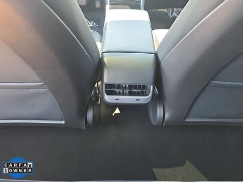 Used 2019 Tesla Model 3 Standard Range Plus image 34