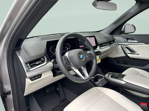 New 2026 BMW X1 xDrive28i w/ Technology Package AWD/4WD image 9