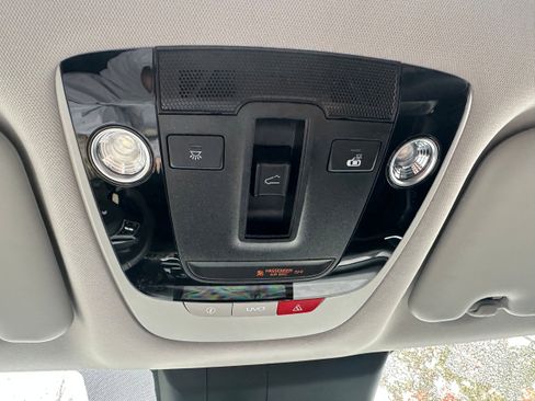 Used 2023 Kia Seltos EX image 38