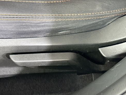 Used 2019 Subaru Crosstrek 2.0i Premium image 13