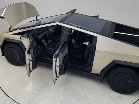 Used 2024 Tesla Cybertruck Cyberbeast image 78