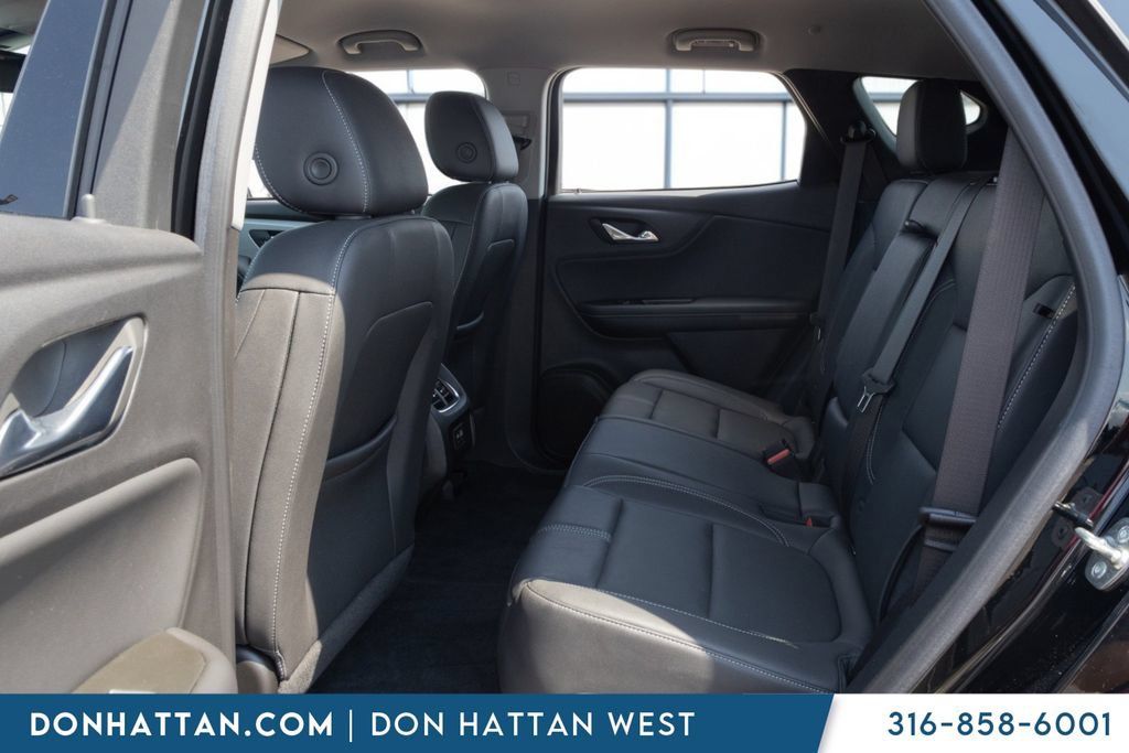 Used 2024 Chevrolet Blazer LT w/ LPO, Floor Liner Package FWD image 16