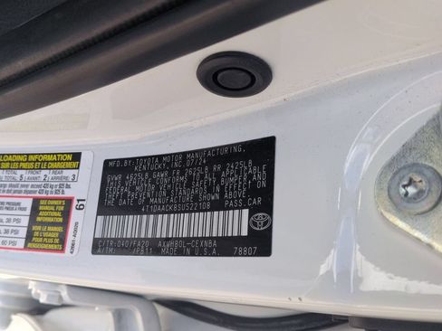 Used 2025 Toyota Camry LE FWD image 35
