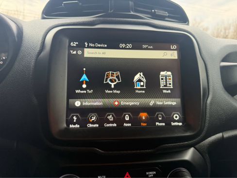 Used 2023 Jeep Renegade Altitude w/ Convenience Group I image 43