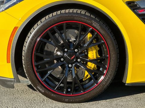 Used 2016 Chevrolet Corvette Z06 w/ 3LZ Preferred Equipment Group image 11