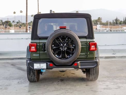 Used 2023 Jeep Wrangler Unlimited Sahara w/ Cold Weather Group image 8