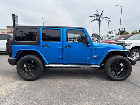 Used 2016 Jeep Wrangler Unlimited Sahara w/ Mopar Chrome Edition Group AWD/4WD image 4