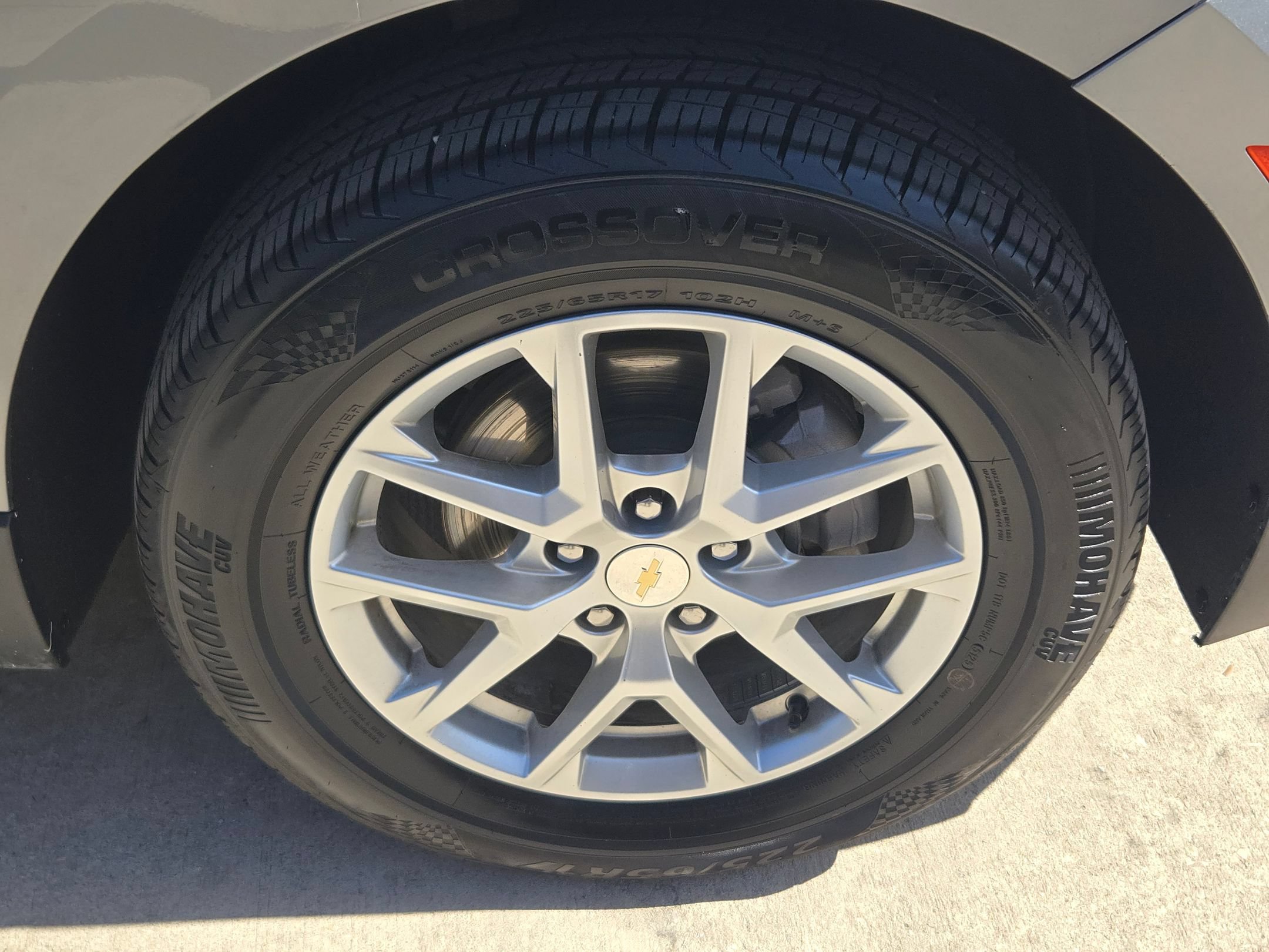 Used 2024 Chevrolet Equinox LT AWD/4WD image 30