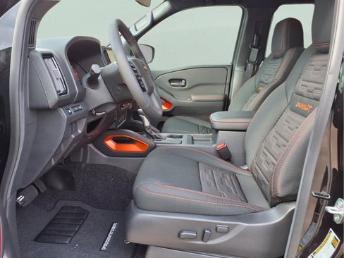 New 2026 Nissan Frontier Pro-X image 9