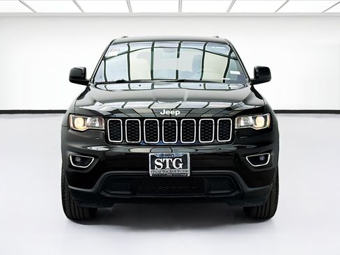Used 2019 Jeep Grand Cherokee Laredo RWD image 2