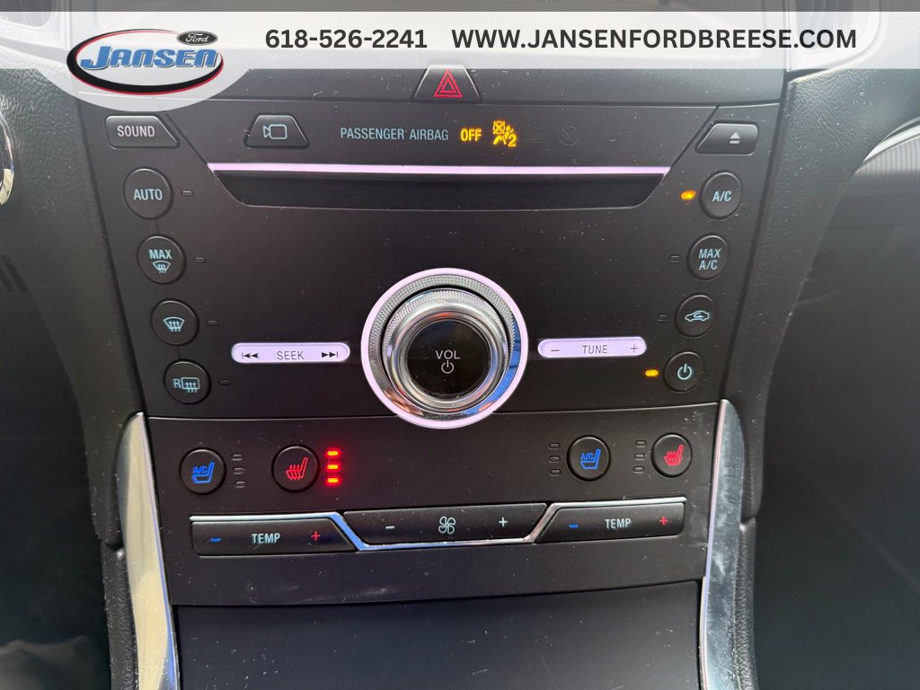Used 2019 Ford Edge Titanium w/ Equipment Group 301A FWD image 17