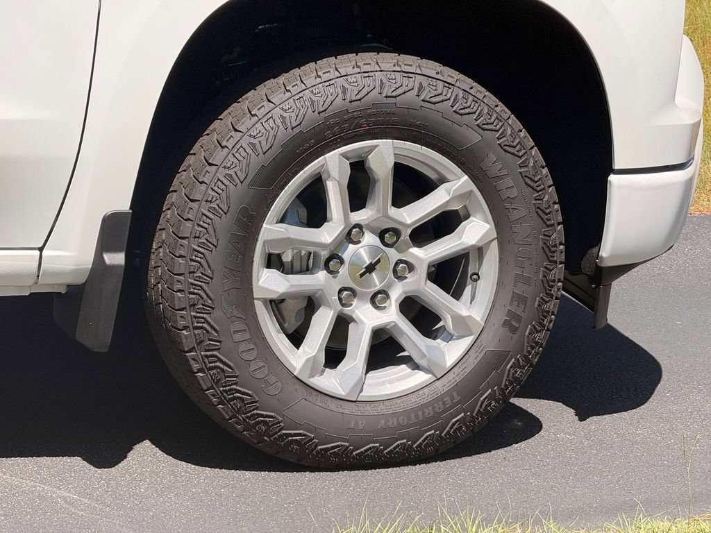 New 2026 Chevrolet Silverado 1500 RST AWD/4WD image 10