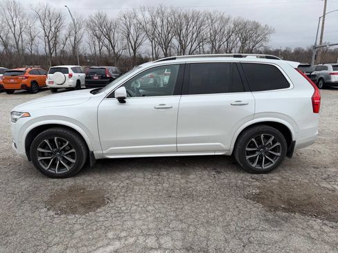 Used 2018 Volvo XC90 T5 Momentum w/ Convenience Package image 6