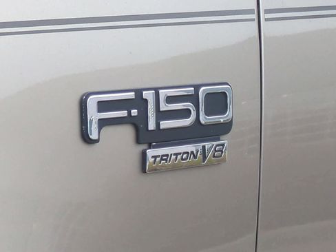 Used 2001 Ford F150 Lariat AWD/4WD image 13