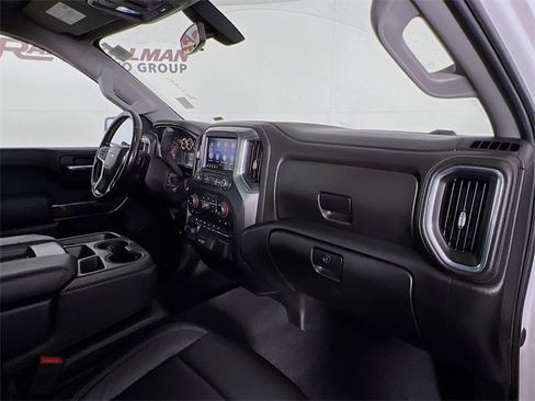 Used 2020 Chevrolet Silverado 1500 LT w/ All-Star Edition image 37