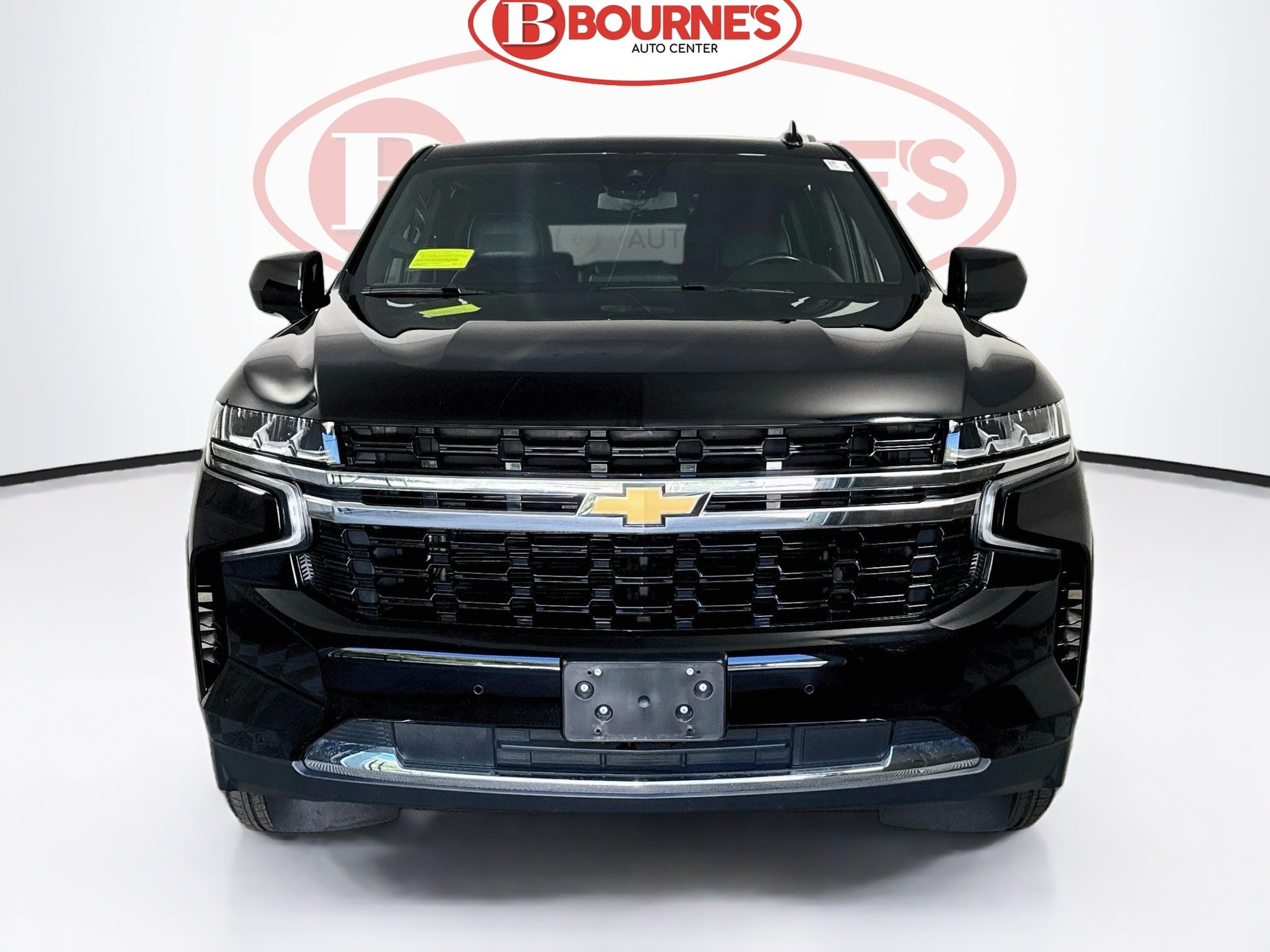 Used 2023 Chevrolet Suburban LS AWD/4WD image 3