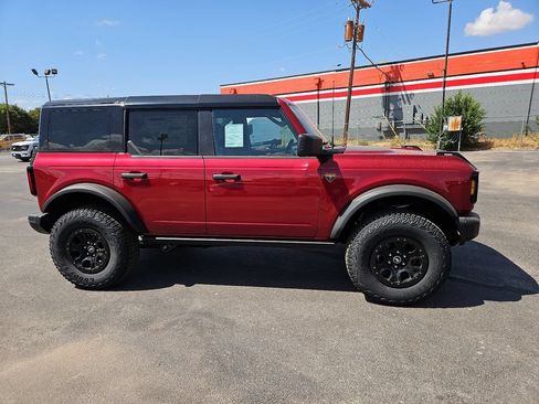 New 2026 Ford Bronco Badlands AWD/4WD image 14