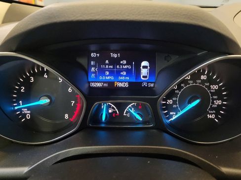 Used 2017 Ford Escape SE w/ Equipment Group 201A AWD/4WD image 23