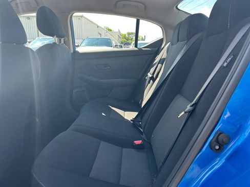 Used 2025 Nissan Sentra SV FWD image 21