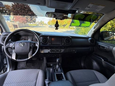 Used 2022 Toyota Tacoma SR w/ SX Package RWD image 5