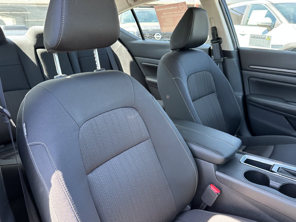 Used 2025 Nissan Altima 2.5 S FWD image 14