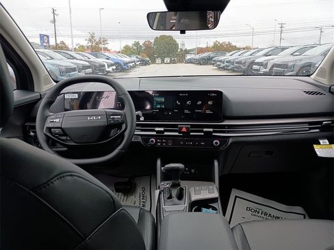 New 2026 Kia Sportage EX image 10