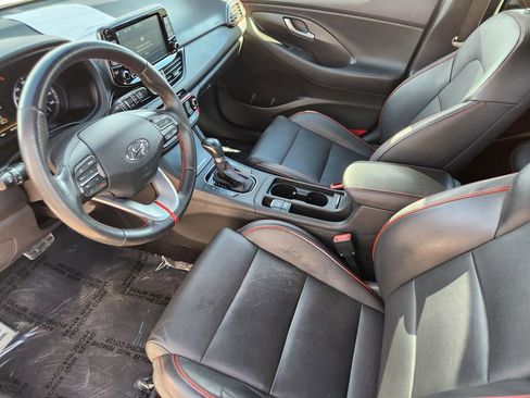 Used 2018 Hyundai Elantra GT Sport image 6