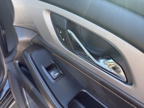 Used 2020 Chevrolet Traverse LS FWD image 16