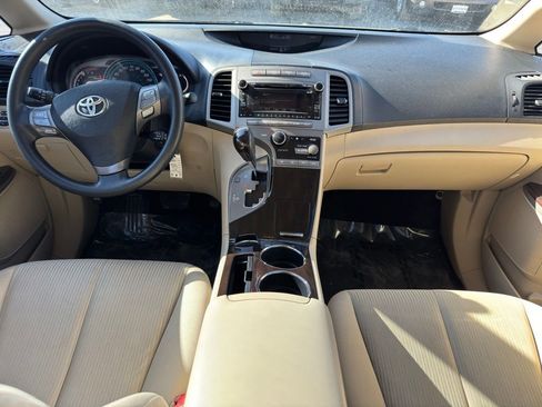 Used 2011 Toyota Venza Base image 8