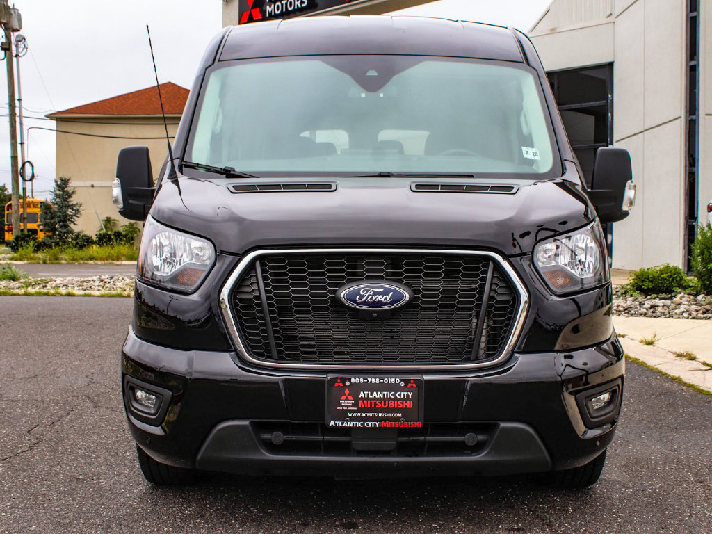 Used 2023 Ford Transit 350 XLT RWD image 2
