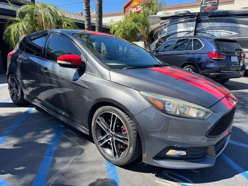 Used 2016 Ford Focus ST image 1