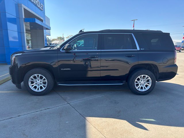 Used 2017 GMC Yukon SLT AWD/4WD image 3