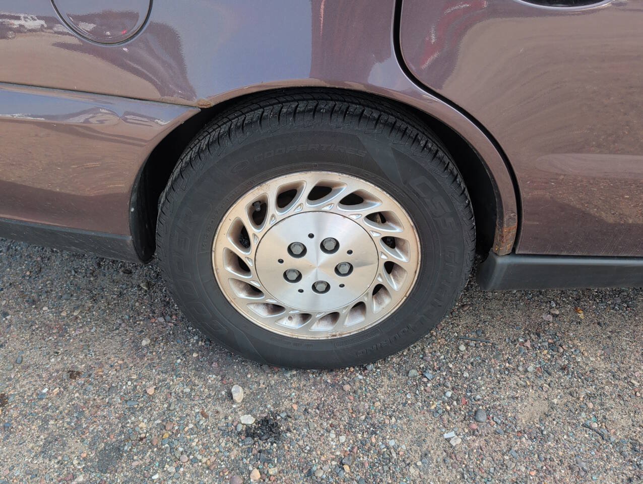 Used 2000 Saturn L-Series LS2 FWD image 11