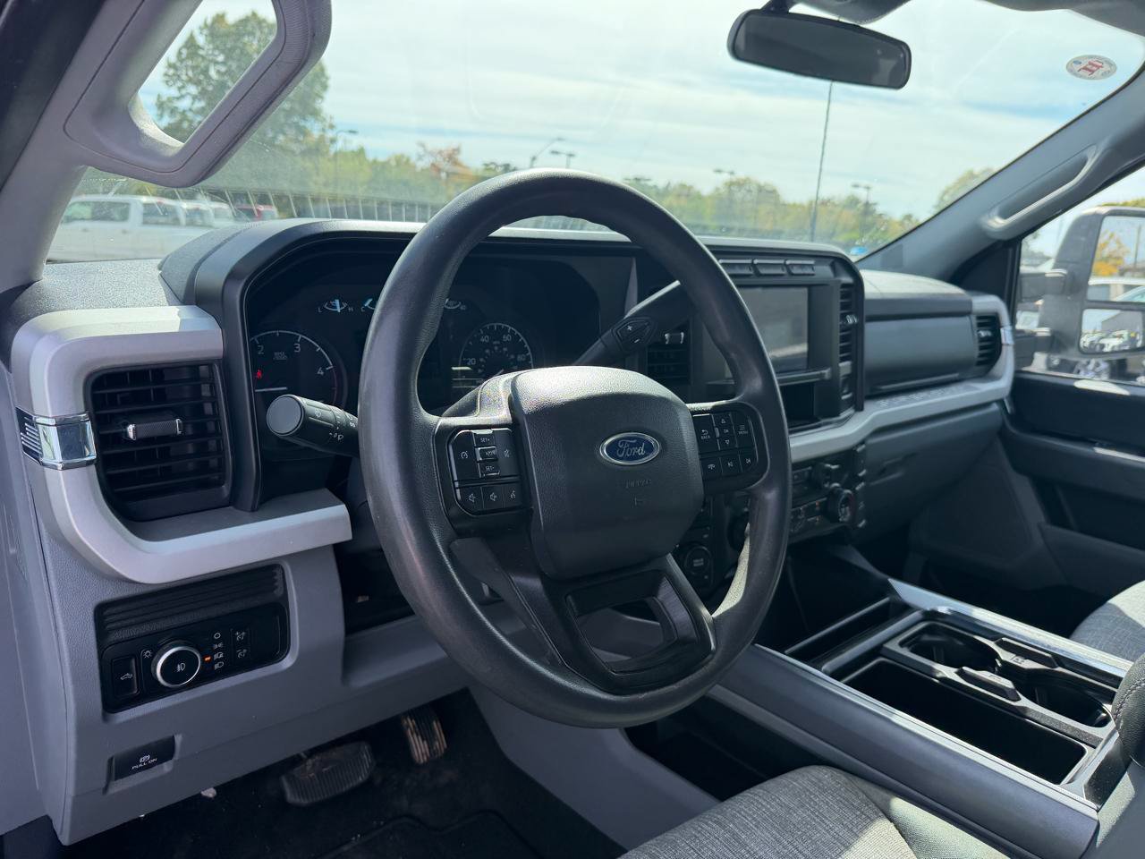 Used 2024 Ford F250 XLT w/ FX4 Off-Road Package AWD/4WD image 7