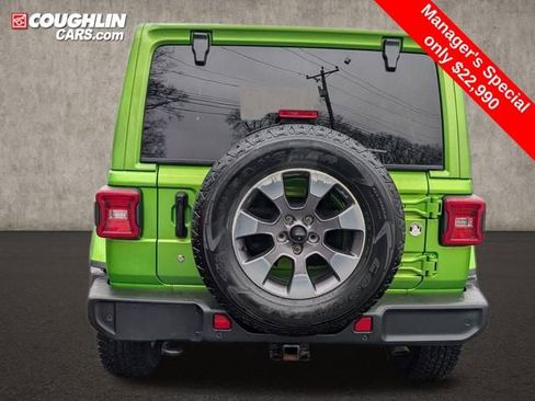 Used 2018 Jeep Wrangler Unlimited Sahara w/ Dual Top Group image 6