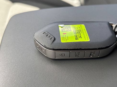 Used 2025 Kia K4 FWD image 21