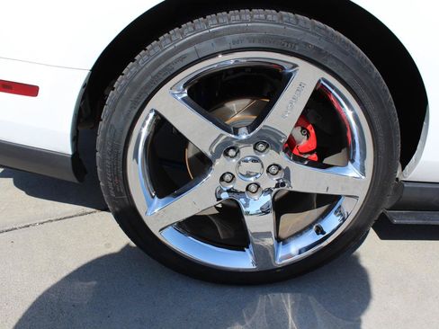 Used 2010 Ford Mustang GT RWD image 46