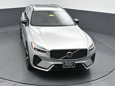 Used 2022 Volvo XC60 T8 R-Design w/ Advanced Package image 47