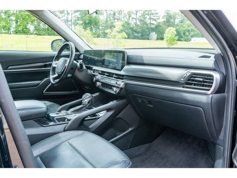 Used 2025 Kia Telluride S AWD/4WD image 20